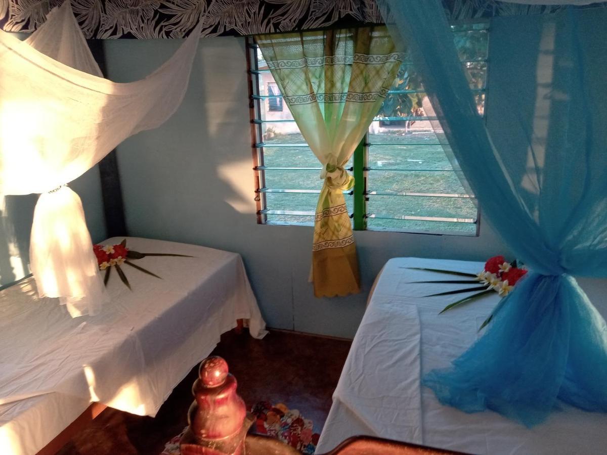 Yasawa Homestays Naisisili Exterior foto