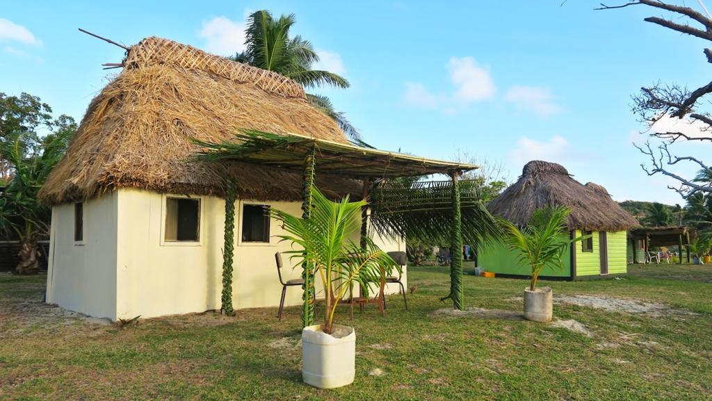 Yasawa Homestays Naisisili Exterior foto